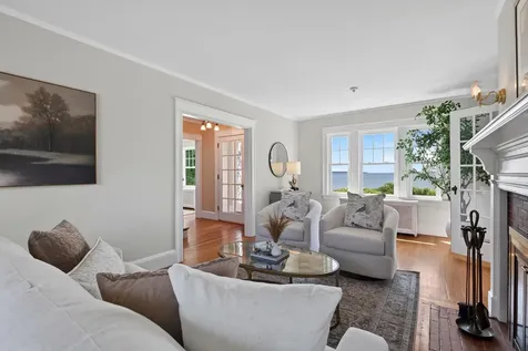 10 Bay Shore Drive Falmouth ME 04105