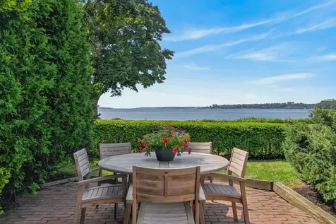 10 Bay Shore Drive Falmouth ME 04105