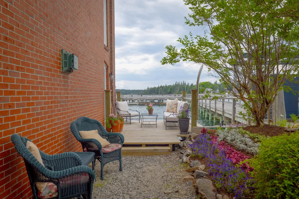 5 Granville Road Tremont ME 04653