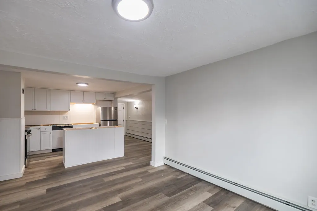 27 Flanders Street Auburn ME 04210