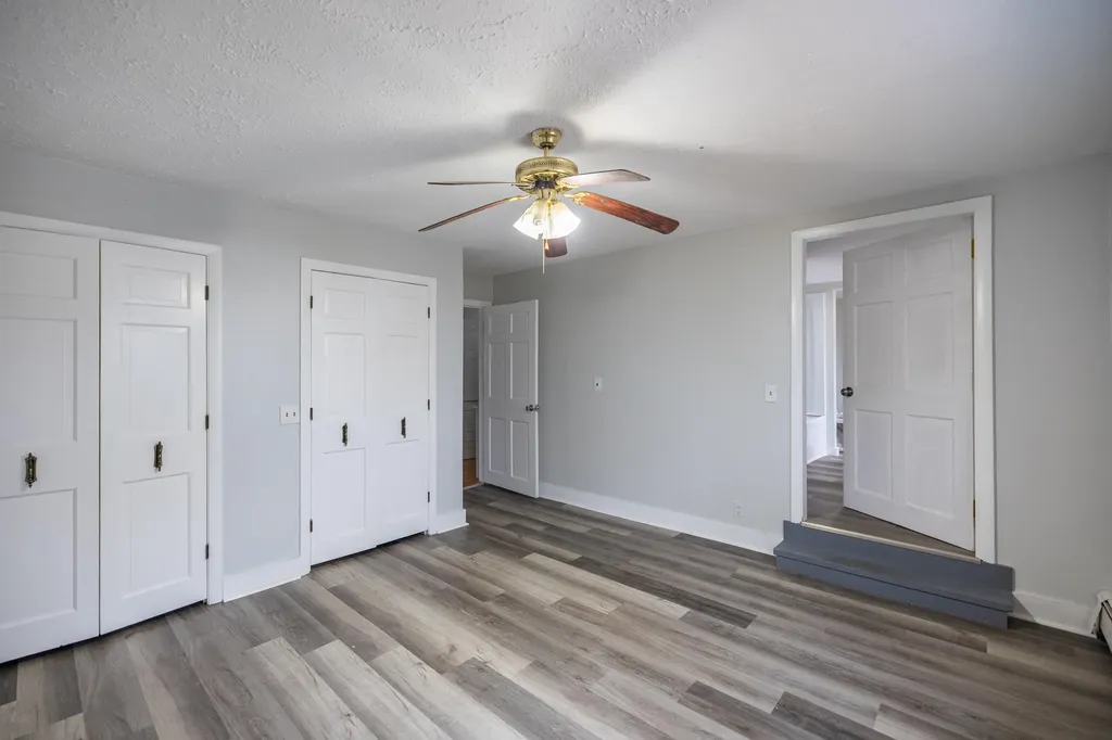 27 Flanders Street Auburn ME 04210