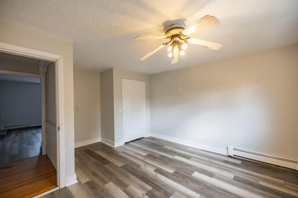 27 Flanders Street Auburn ME 04210