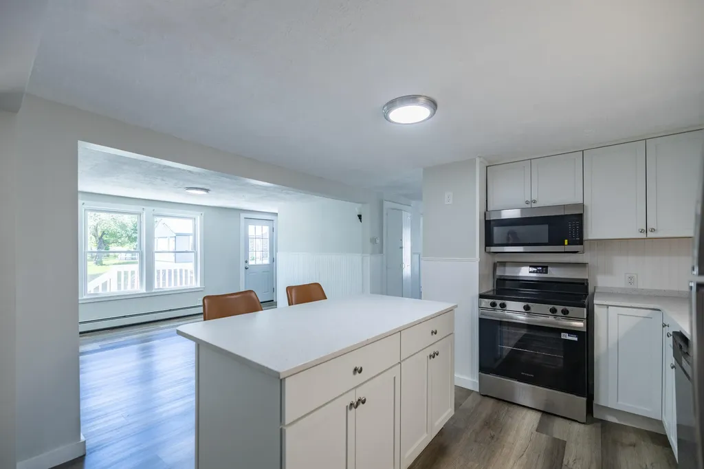 27 Flanders Street Auburn ME 04210