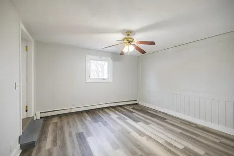 27 Flanders Street Auburn ME 04210