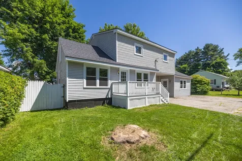 27 Flanders Street Auburn ME 04210