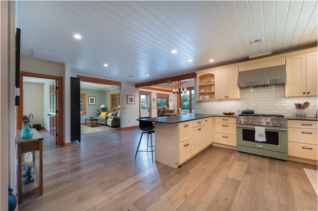 22 Little Crow Point Harpswell ME 04079
