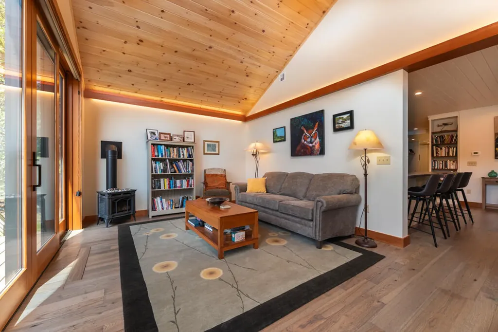 22 Little Crow Point Harpswell ME 04079