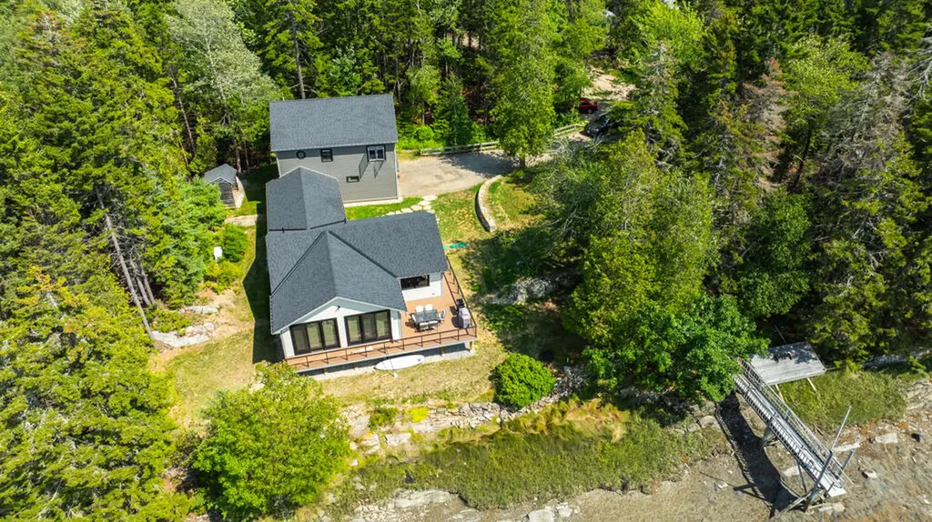 22 Little Crow Point Harpswell ME 04079