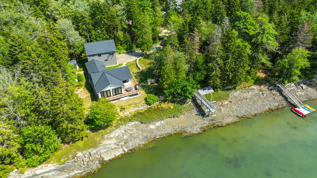 22 Little Crow Point Harpswell ME 04079