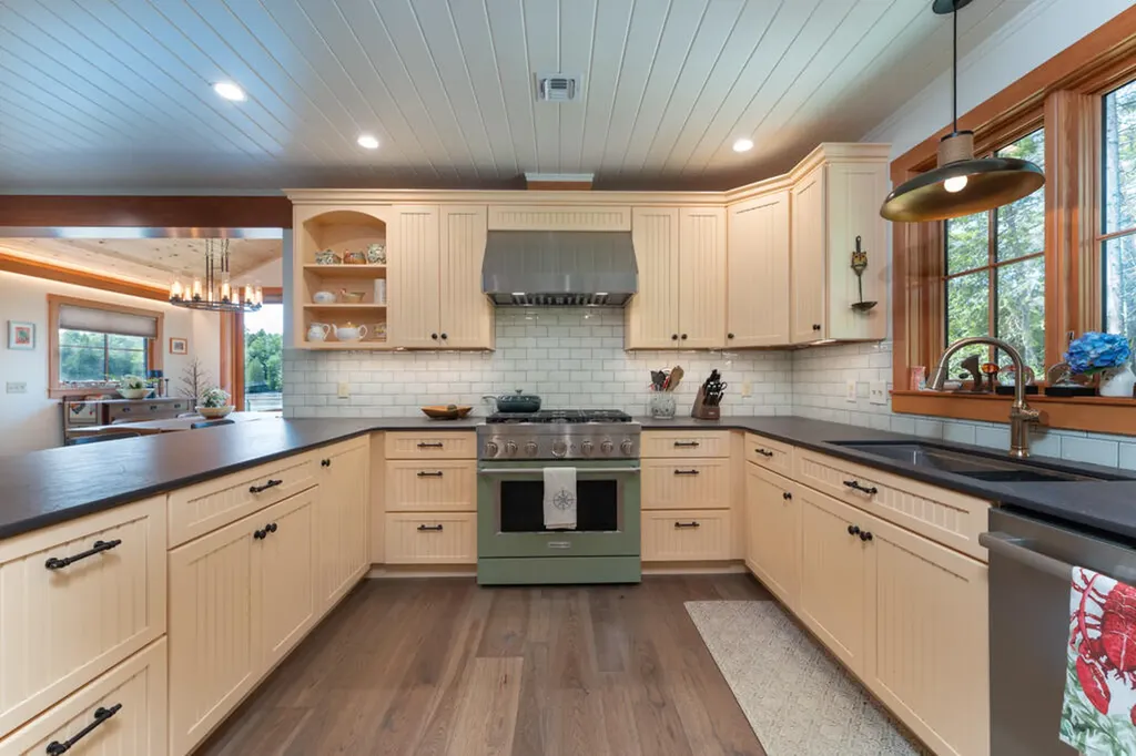 22 Little Crow Point Harpswell ME 04079