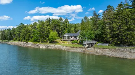 22 Little Crow Point Harpswell ME 04079
