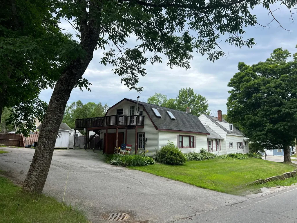 60 Us-1 Verona Island ME 04416