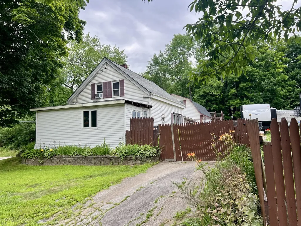 60 Us-1 Verona Island ME 04416