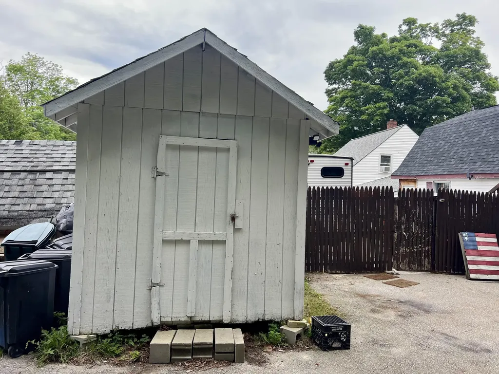 60 Us-1 Verona Island ME 04416