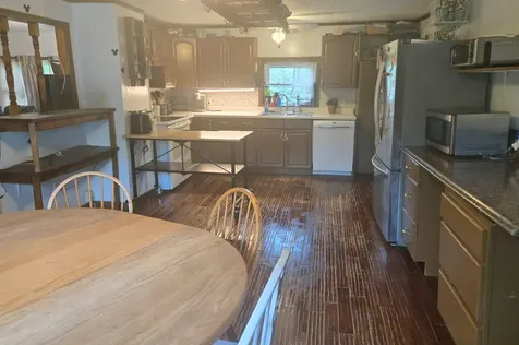 60 Us-1 Verona Island ME 04416