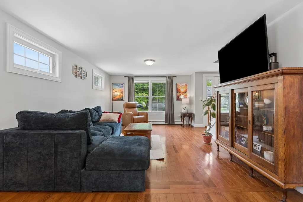 40 Thadeus Street South Portland ME 04106
