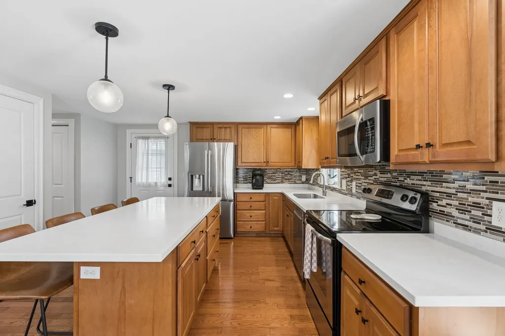40 Thadeus Street South Portland ME 04106