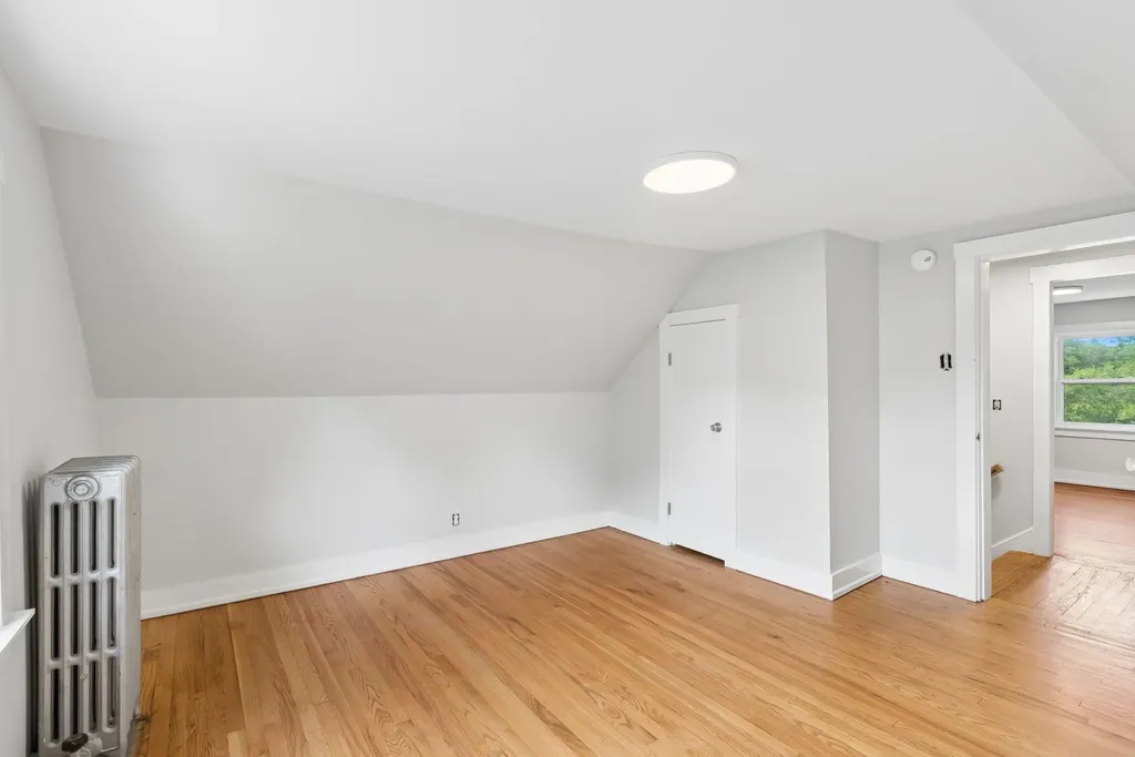 19 Fairlawn Avenue Westbrook ME 04092