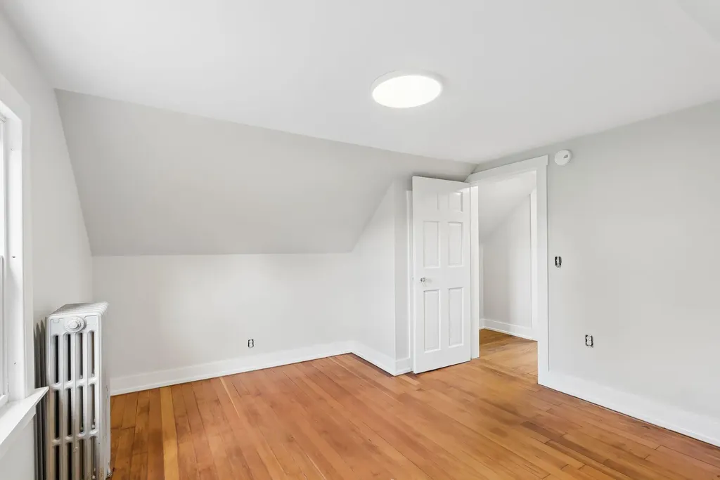 19 Fairlawn Avenue Westbrook ME 04092