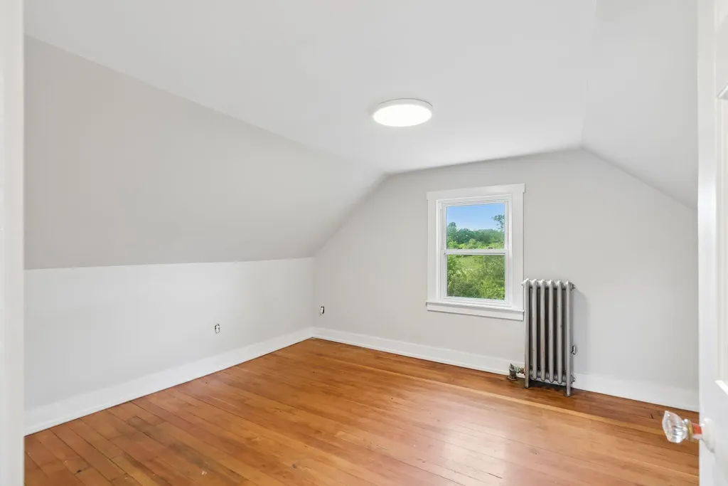 19 Fairlawn Avenue Westbrook ME 04092