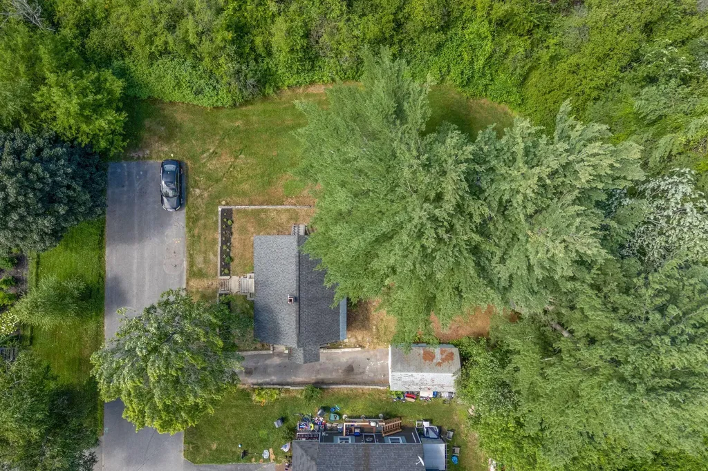 19 Fairlawn Avenue Westbrook ME 04092