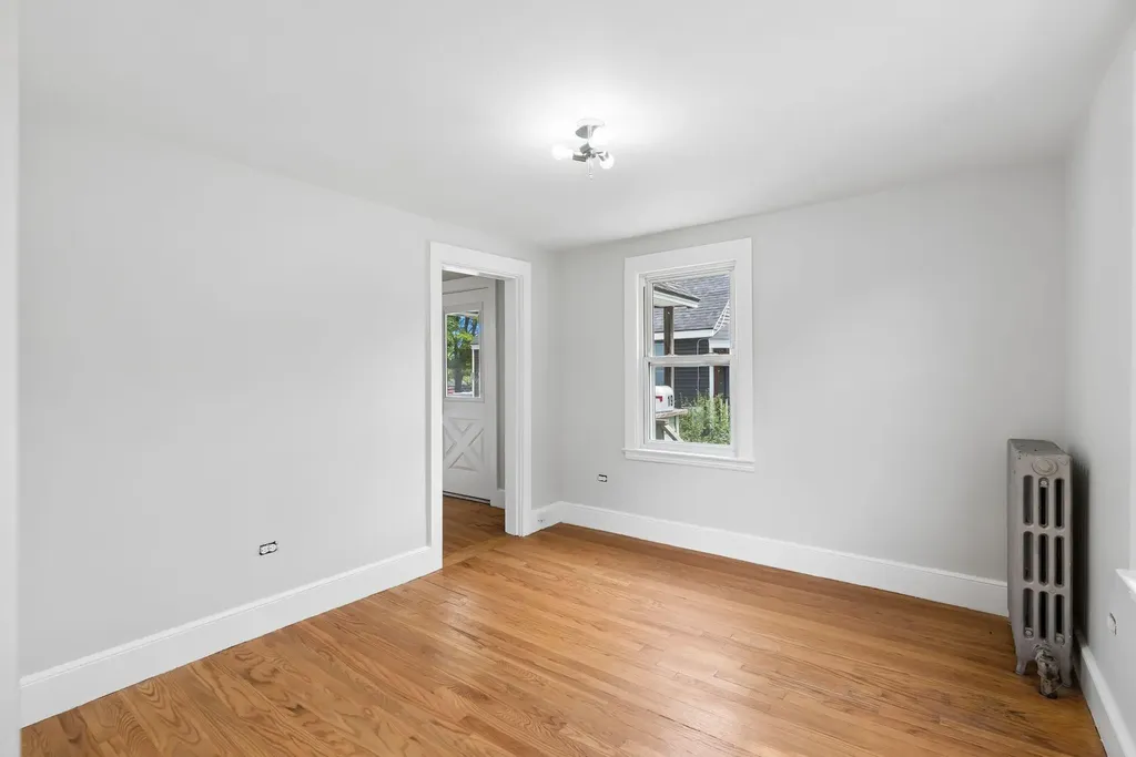 19 Fairlawn Avenue Westbrook ME 04092
