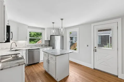 19 Fairlawn Avenue Westbrook ME 04092