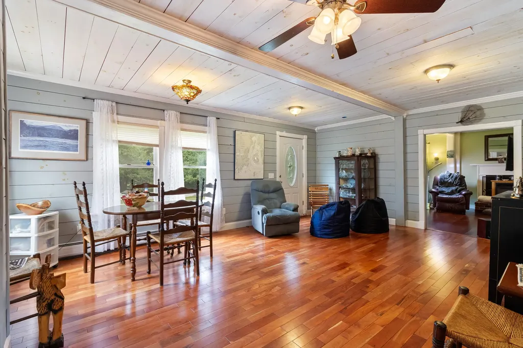 152 Spruce Head Road South Thomaston ME 04858