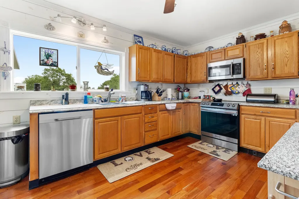 152 Spruce Head Road South Thomaston ME 04858