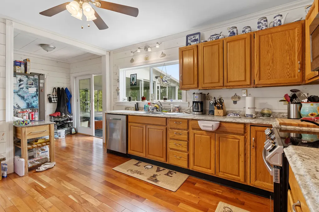 152 Spruce Head Road South Thomaston ME 04858