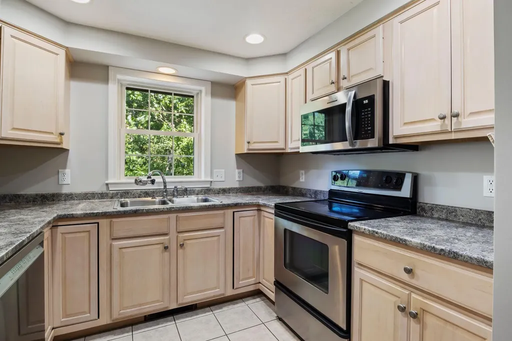 60 Shadagee Road Saco ME 04072