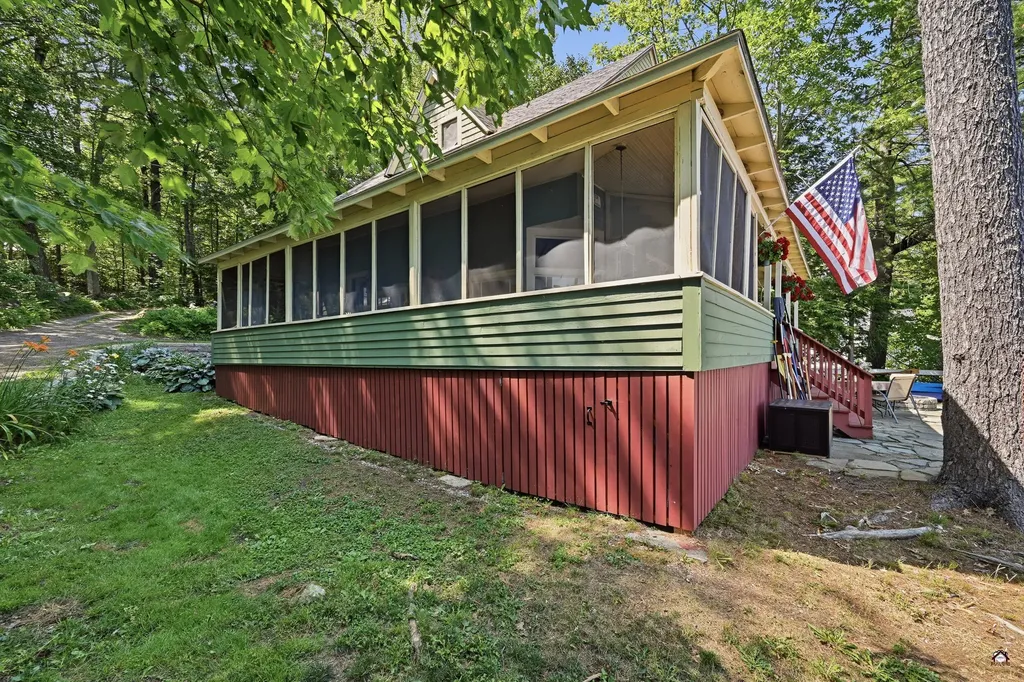 33 Rough Lane Belgrade ME 04917