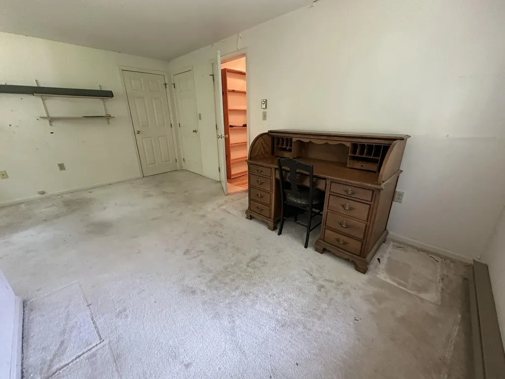 231 Flintlock Village Wells ME 04090