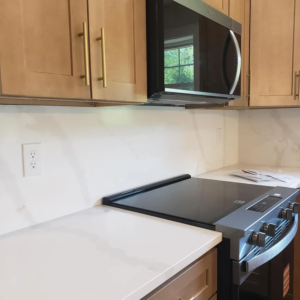 11 Heritage Way Saco ME 04072