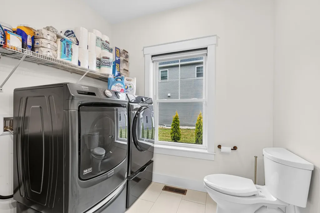 9 Waxwing Lane Falmouth ME 04105