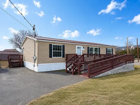 8 Nutter Street Mars Hill ME 04758