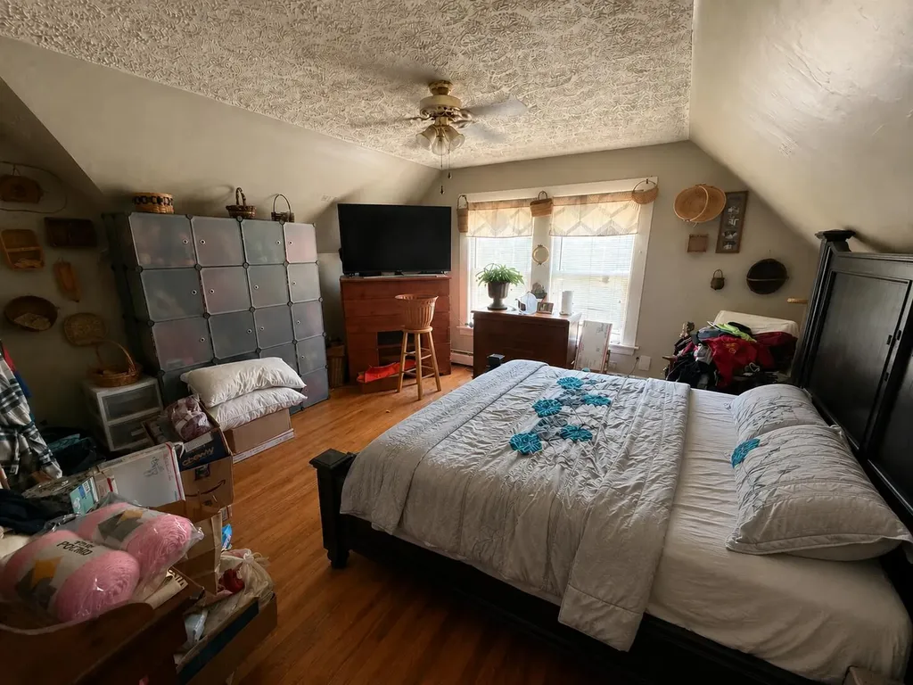19/21 Elm Street Lewiston ME 04240