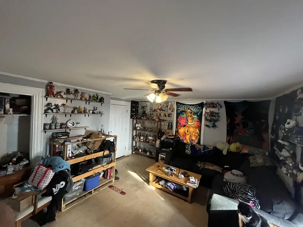 19/21 Elm Street Lewiston ME 04240