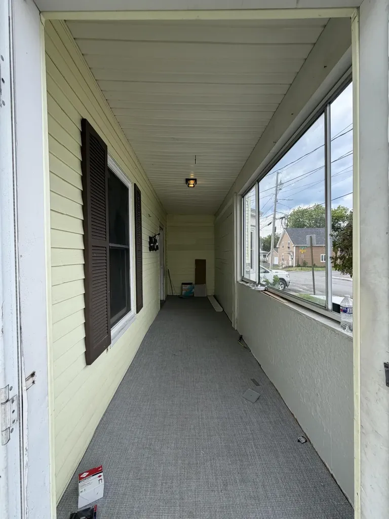 19/21 Elm Street Lewiston ME 04240