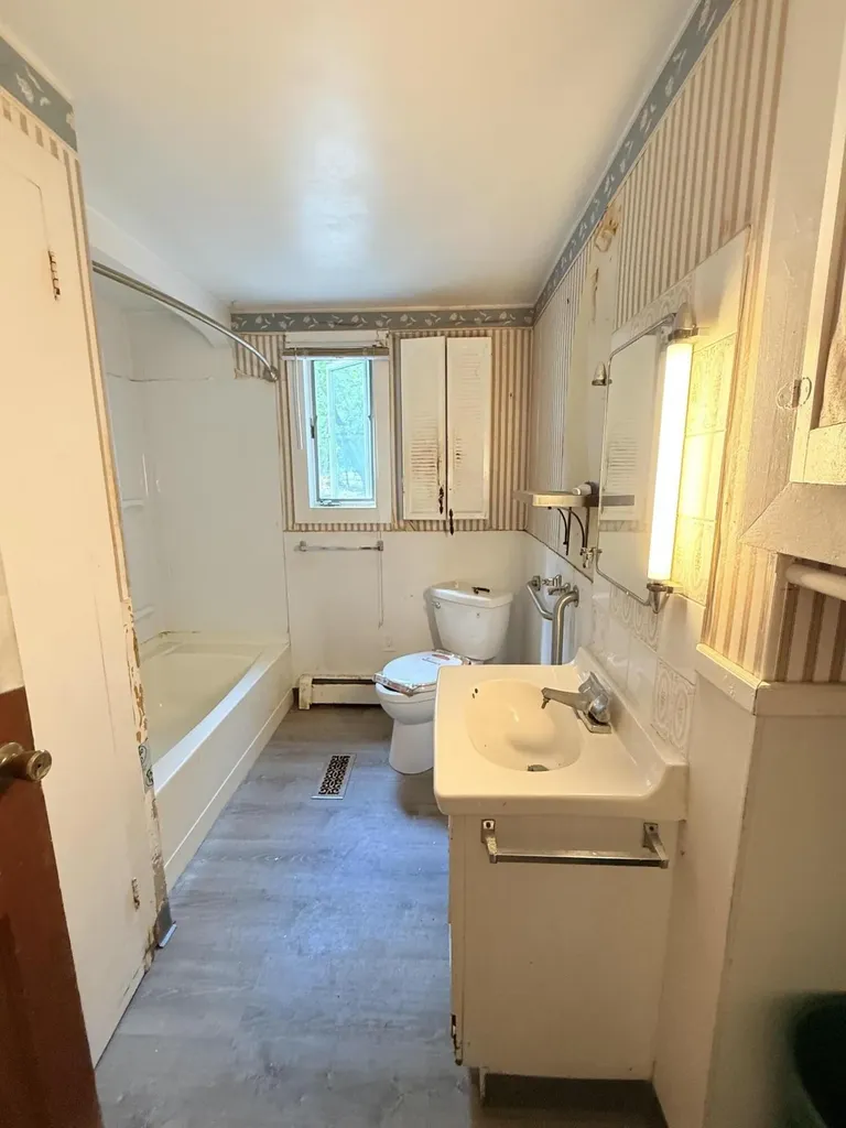240 Granite Street Biddeford ME 04005
