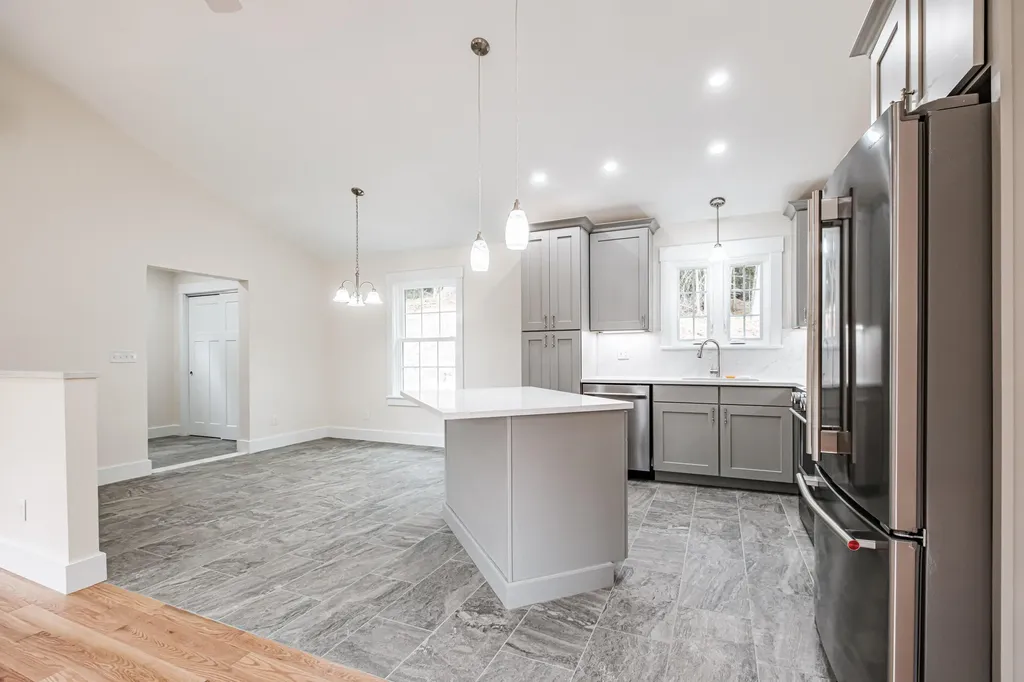 59 Old Dresden Road Wiscasset ME 04578