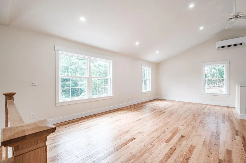 59 Old Dresden Road Wiscasset ME 04578