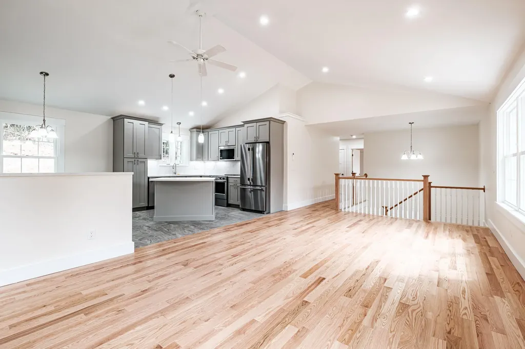 59 Old Dresden Road Wiscasset ME 04578
