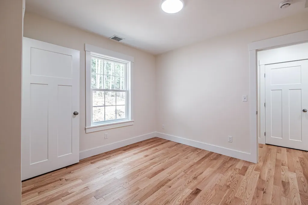 59 Old Dresden Road Wiscasset ME 04578