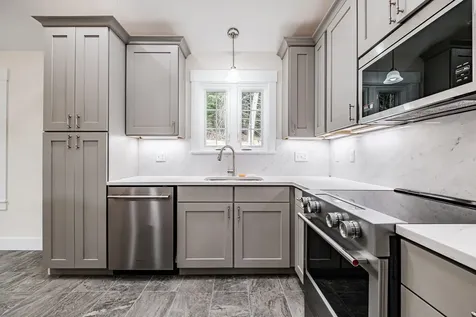 59 Old Dresden Road Wiscasset ME 04578