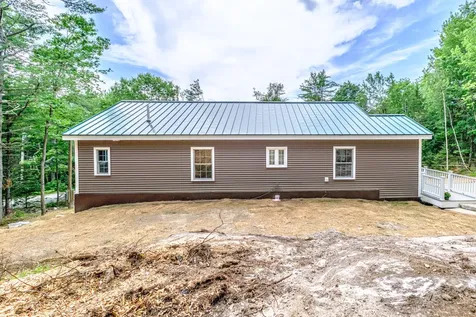 59 Old Dresden Road Wiscasset ME 04578