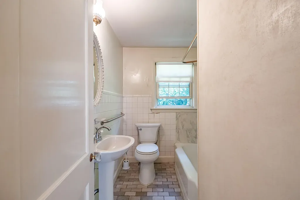 38 Lucas Street Portland ME 04102
