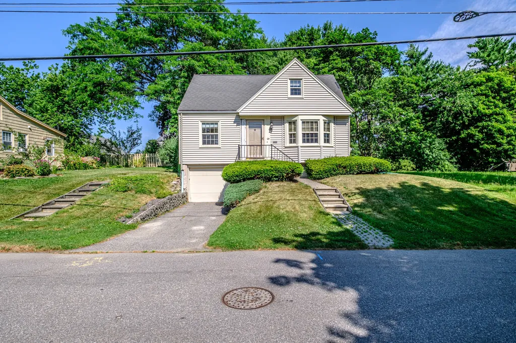 38 Lucas Street Portland ME 04102