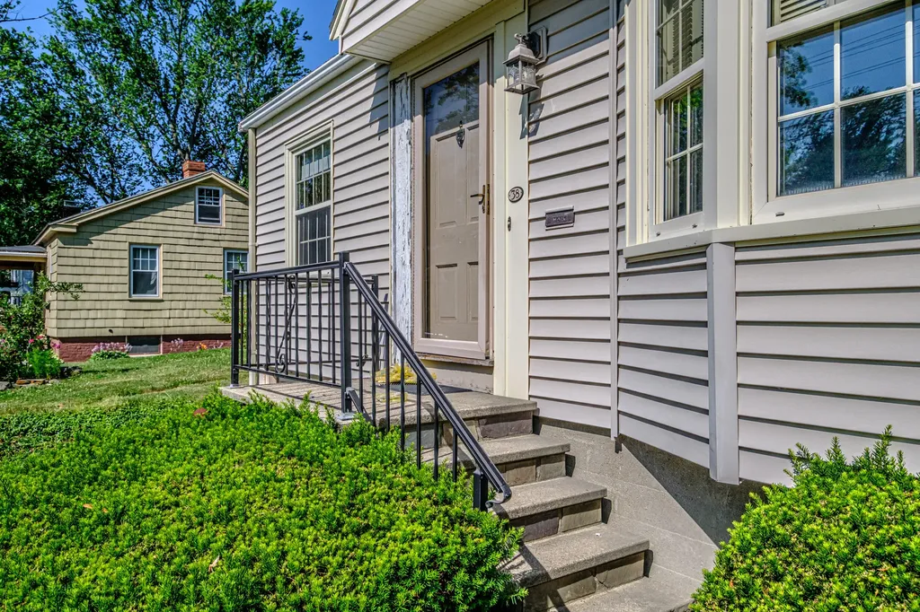 38 Lucas Street Portland ME 04102