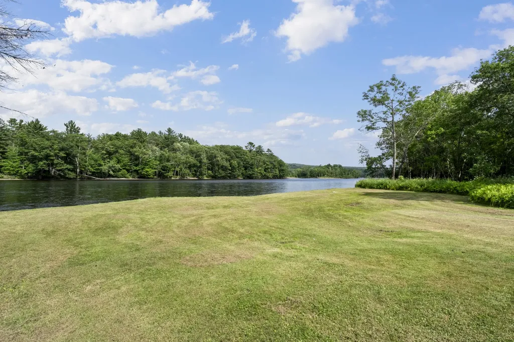 2481 Kennebec River Road Concord Twp ME 04920
